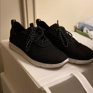 Toms Running Shoes